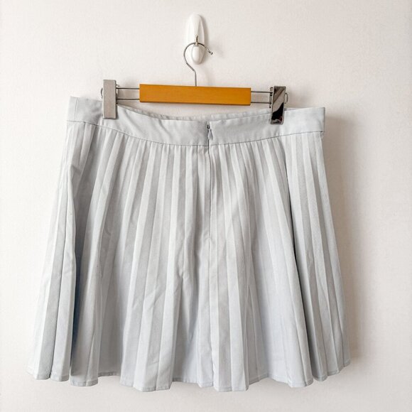 Aritzia Sunday Best Pleated Skirt Size 12 - Picture 2 of 4